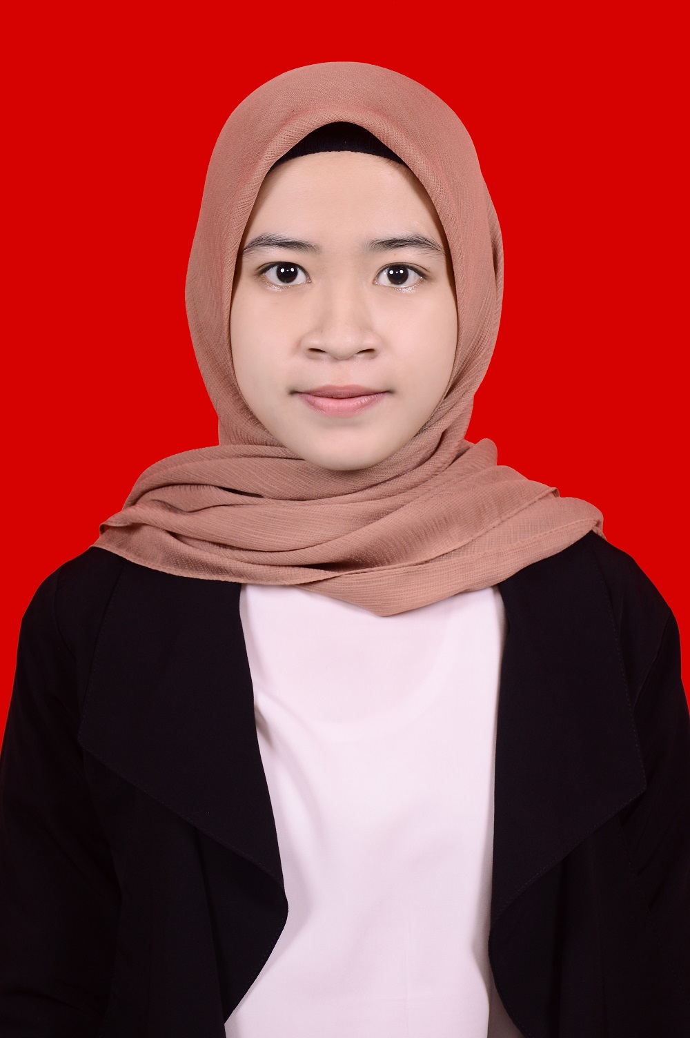 Putri Ragil Nur Fauziah, S.IIP